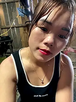 Snapshot of nachi-baby chatting on 11-13-25, 07:51 nachi-baby online show from 11-13-25, 07:51