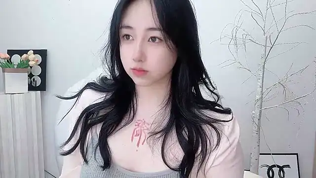 Love-hanzaizai718 online show from 11-28-25, 03:04