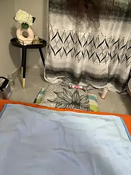 Nicole bash online show from 04-16-26, 07:31