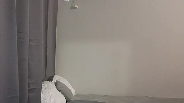 Snapshot of Oliver_star_boy_ chatting on 11-03-25, 04:41 Oliver star boy online show from 11-03-25, 04:41