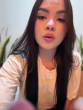 amber white15 online show from 11-19-25, 01:49