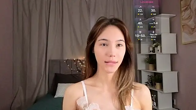 LilCatalia online show from 05-09-26, 04:28