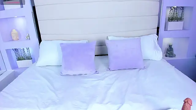 AmyColman  online show from 02-09-26, 12:20