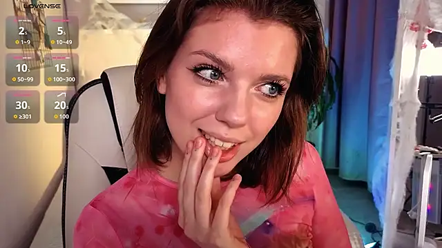 PollyRouge   online show from 11-05-25, 02:28