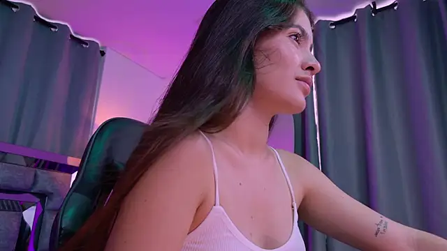 Bella Clark2 online show from 04-11-26, 08:24