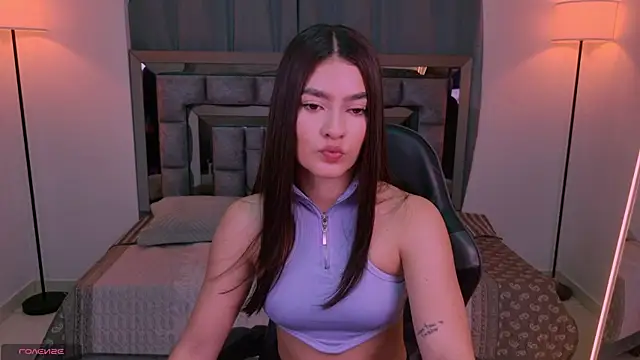 Snapshot of Bella_Clark2 chatting on 05-29-26, 08:40 Bella Clark2 online show from 05-29-26, 08:40
