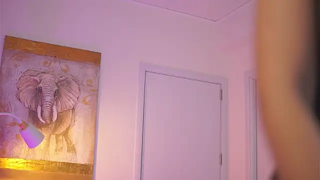 Aisha Bee online show from 05-24-26, 09:25