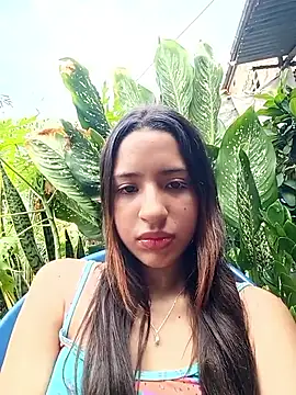 Snapshot of virgin-shy chatting on 10-27-25, 02:10 virgin-shy online show from 10-27-25, 02:10