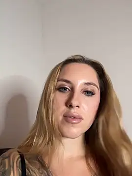 LaraHorneyy online show from 10-24-25, 05:09