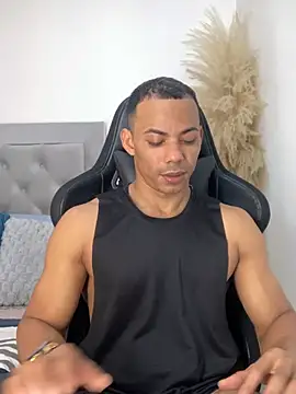 Snapshot of jony_Oconnor chatting on 01-11-26, 12:43 jony Oconnor online show from 01-11-26, 12:43