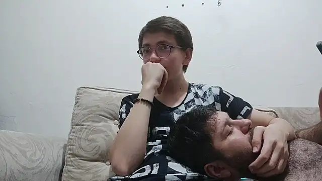 Snapshot of minikkdunyam chatting on 11-11-25, 01:55 minikkdunyam online show from 11-11-25, 01:55