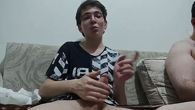 Snapshot of minikkdunyam chatting on 11-22-25, 05:12 minikkdunyam online show from 11-22-25, 05:12