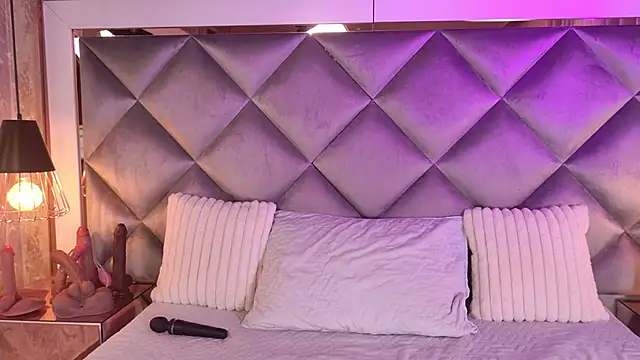  giggy 2 online show from 11-14-25, 12:04