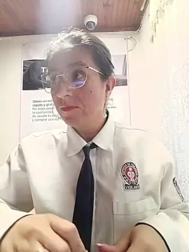 Snapshot of Valentina--1 chatting on 07-18-26, 11:03 Valentina--1 online show from 07-18-26, 11:03