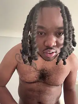 Snapshot of therealredx chatting on 10-24-25, 01:40 therealredx online show from 10-24-25, 01:40