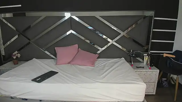 ScarlettParker online show from 11-02-25, 12:51