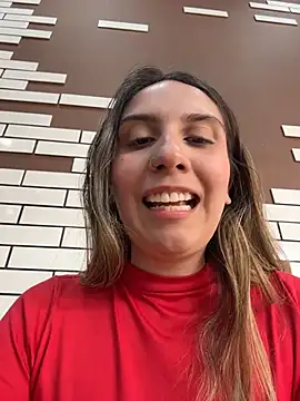 Snapshot of sarah_honey__ chatting on 11-18-25, 03:49 sarah honey online show from 11-18-25, 03:49