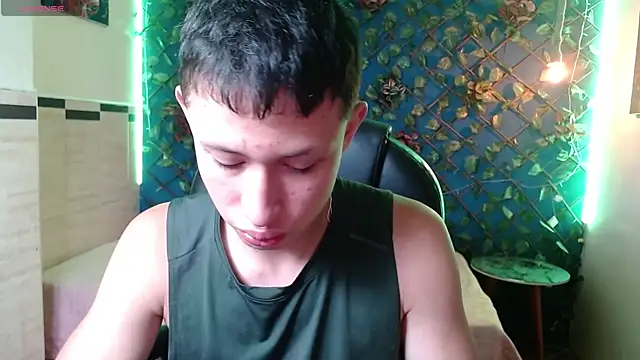 Garuo 18 online show from 11-18-25, 03:12