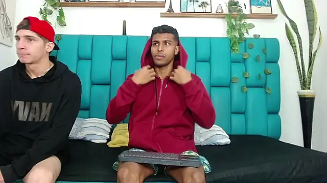 Snapshot of Hot_Boys_Latinos_X chatting on 10-31-25, 01:12 Hot Boys Latinos X online show from 10-31-25, 01:12