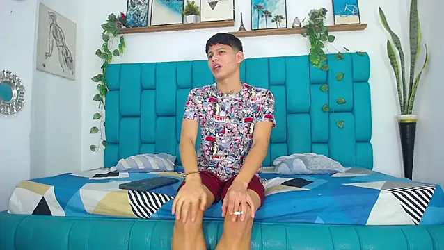 Snapshot of Hot_Boys_Latinos_X chatting on 11-16-25, 05:07 Hot Boys Latinos X online show from 11-16-25, 05:07