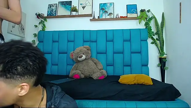 Hot Boys Latinos X online show from 01-15-26, 10:02