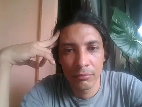 Snapshot of FANTASSYTABOO chatting on 12-19-25, 08:49 FANTASSYTABOO online show from 12-19-25, 08:49