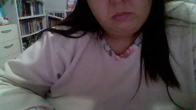 Snapshot of crazzyanne chatting on 05-19-26, 02:40 crazzyanne online show from 05-19-26, 02:40