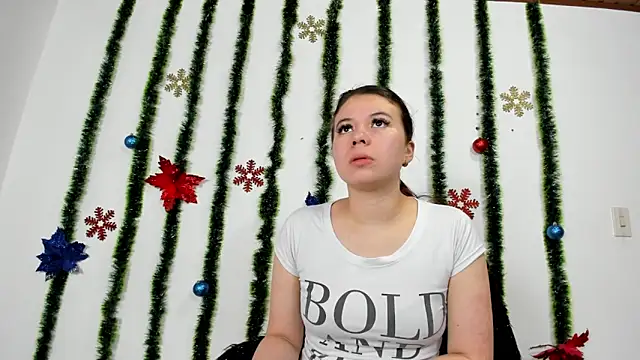 Vanessa Martinz online show from 11-18-25, 12:20