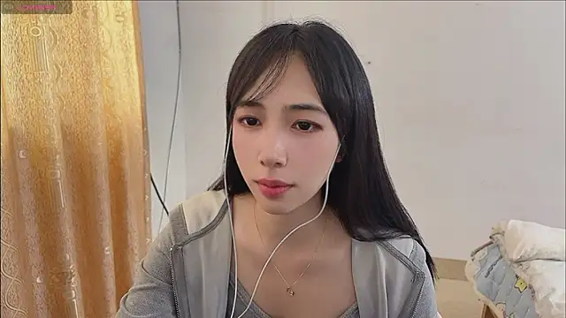 Snapshot of by-Hannah chatting on 11-07-25, 06:57 by-Hannah online show from 11-07-25, 06:57