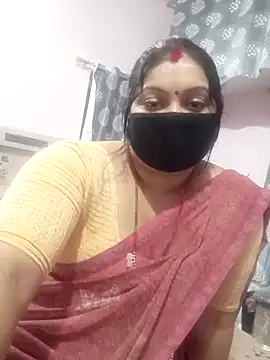 Snapshot of Best_couple2001 chatting on 11-13-25, 06:23 Best couple2001 online show from 11-13-25, 06:23