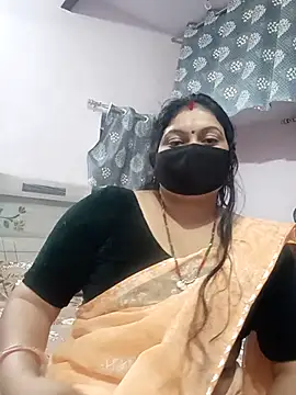 Snapshot of Best_couple2001 chatting on 11-14-25, 06:45 Best couple2001 online show from 11-14-25, 06:45