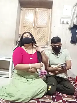 Snapshot of Best_couple2001 chatting on 12-03-25, 02:30 Best couple2001 online show from 12-03-25, 02:30