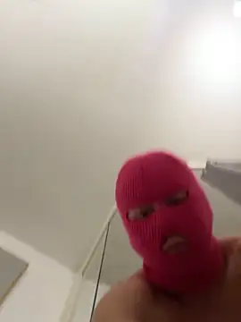 grossebite12335 online show from 12-18-25, 10:43