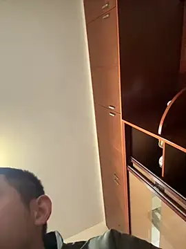 Snapshot of Tsuki988 chatting on 12-14-25, 12:43 Tsuki988 online show from 12-14-25, 12:43