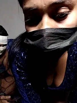 Snapshot of Heena-143 chatting on 12-16-25, 11:37 Heena-143 online show from 12-16-25, 11:37