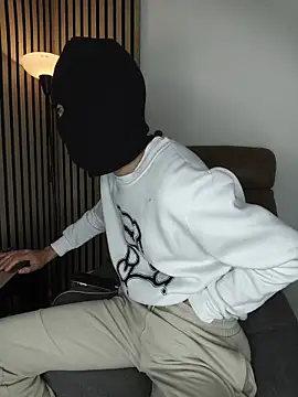 findomhot online show from 12-15-25, 08:46