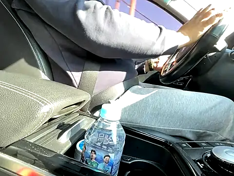 Snapshot of winxp000000 chatting on 11-19-25, 02:22 winxp000000 online show from 11-19-25, 02:22