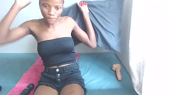 EbonyTinyX online show from 11-27-25, 12:18