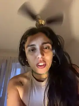 Snapshot of gigi333regi chatting on 11-27-25, 09:33 gigi333regi online show from 11-27-25, 09:33