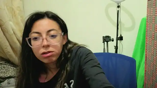 Snapshot of zylla_storn chatting on 03-29-26, 11:27 zylla storn online show from 03-29-26, 11:27