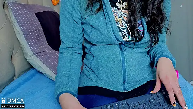 eva delight  online show from 11-07-25, 11:21