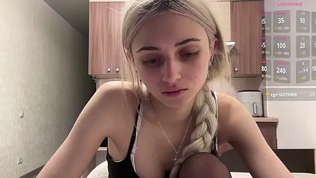 AidaGloshen online show from 07-05-26, 03:41