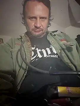 Snapshot of Fuckboyguyman chatting on 07-17-26, 03:24 Fuckboyguyman online show from 07-17-26, 03:24