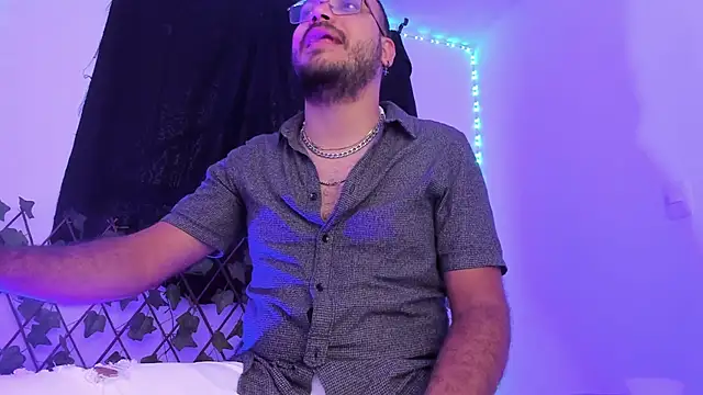 MarkWolfe1 online show from 10-29-25, 09:38