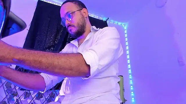 MarkWolfe1 online show from 11-04-25, 09:14