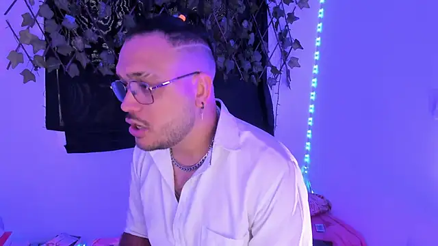 MarkWolfe1 online show from 11-07-25, 08:09