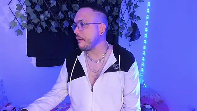 MarkWolfe1 online show from 11-12-25, 08:30