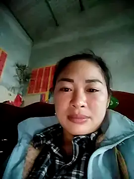 Snapshot of yeu-yeu chatting on 10-25-25, 04:09 yeu-yeu online show from 10-25-25, 04:09