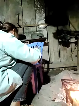 yeu-yeu online show from 11-25-25, 12:38