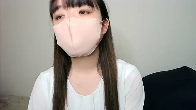 Snapshot of yua_chan00 chatting on 11-03-25, 11:22 yua chan00 online show from 11-03-25, 11:22